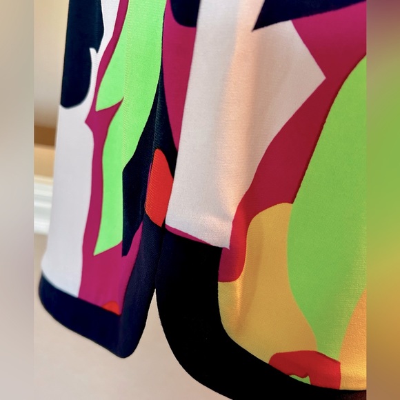 Laundry By Design multicolored fresh, crisp and vibrant. Size Medium - Picture 6 of 8
